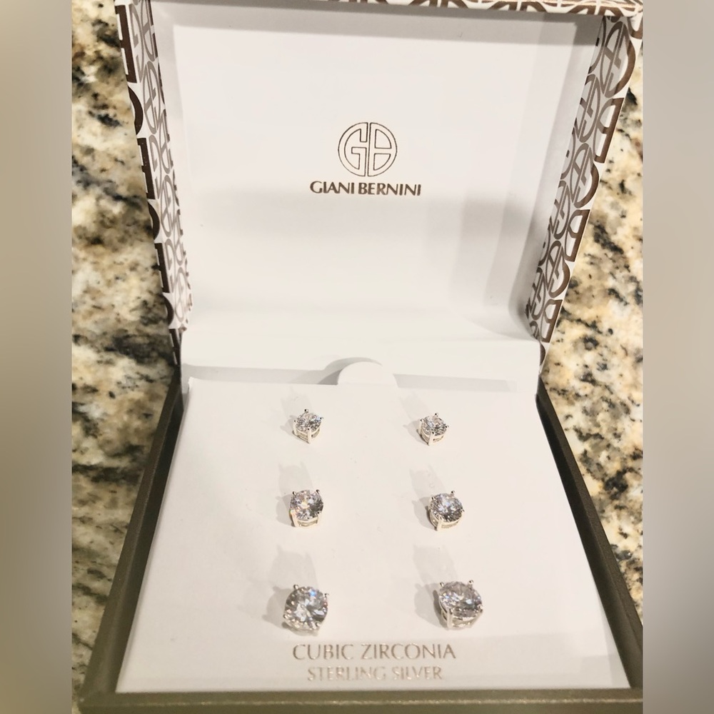 Giani Bernini Stud Earrings